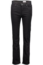 Nan Amott S00851
