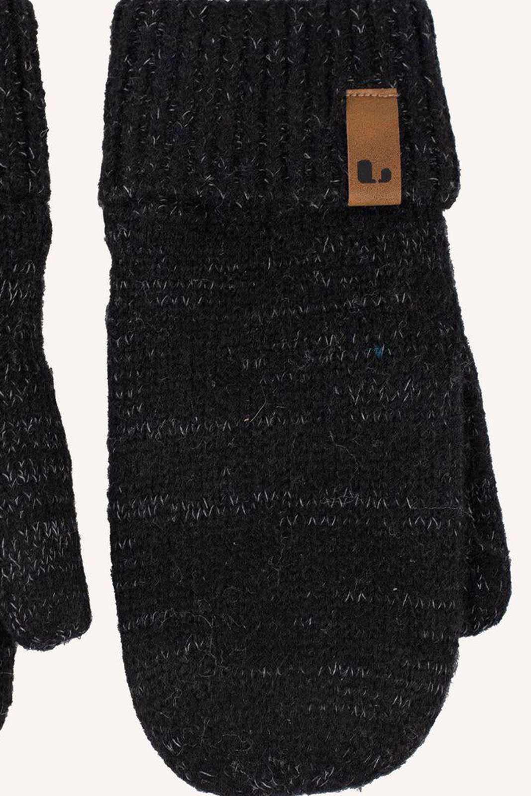 Haven Mitten, Reflective