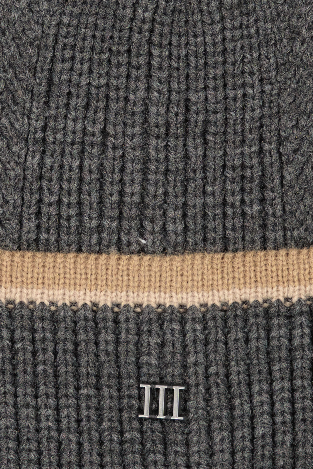 Fulsi | Knitted Beanie With Detailed Edge