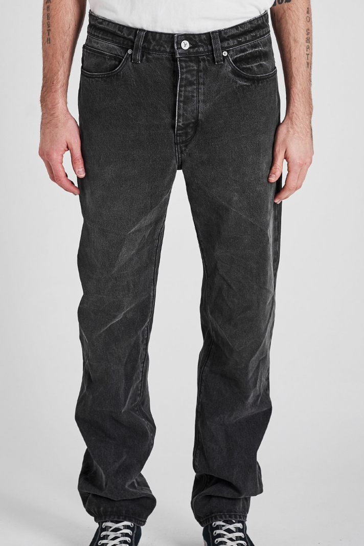 A 90S Relaxed Fade To Black