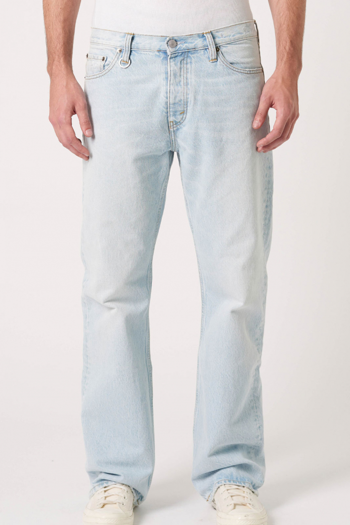 Julian Relaxed Spear