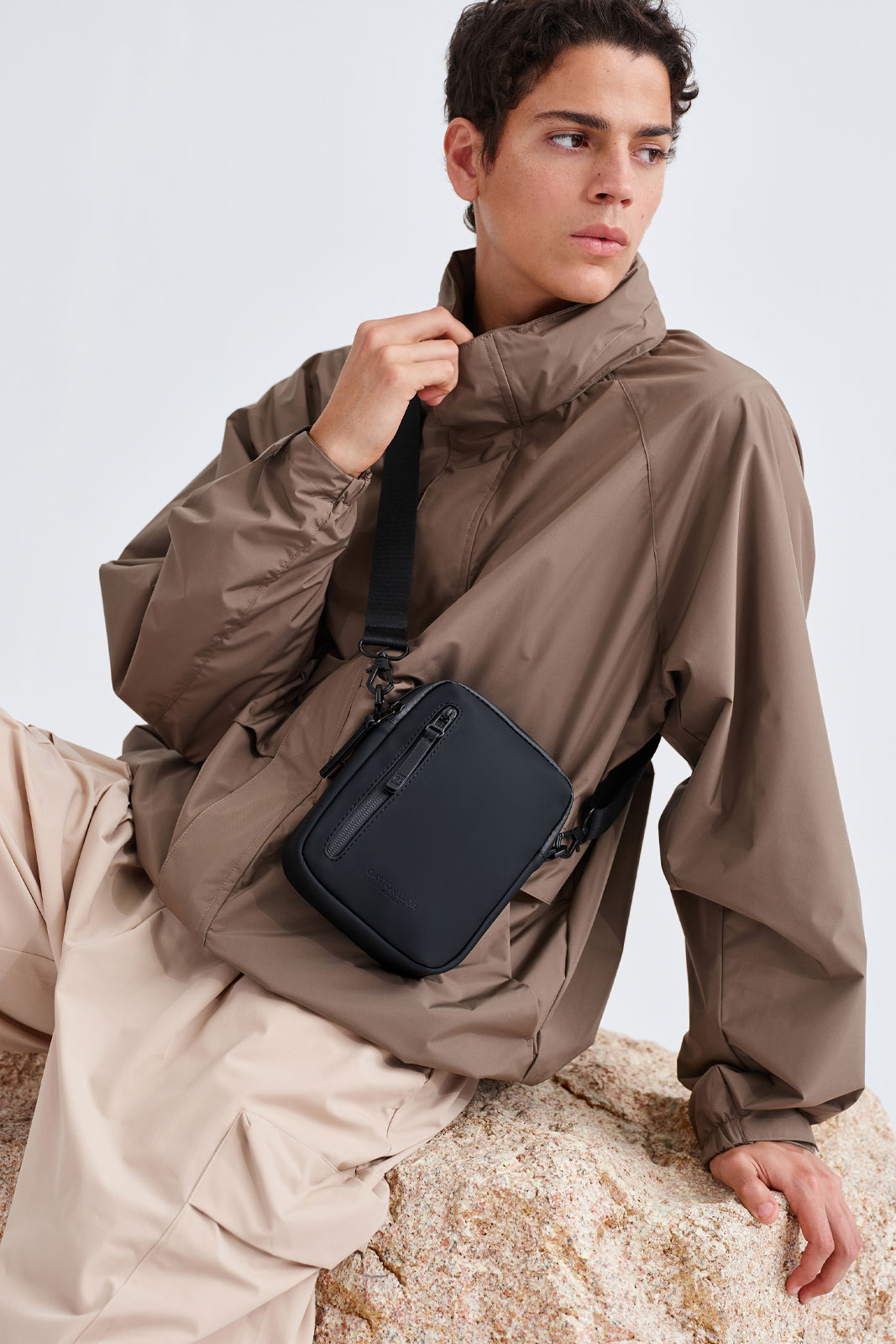 Däsh Verti Crossbody
