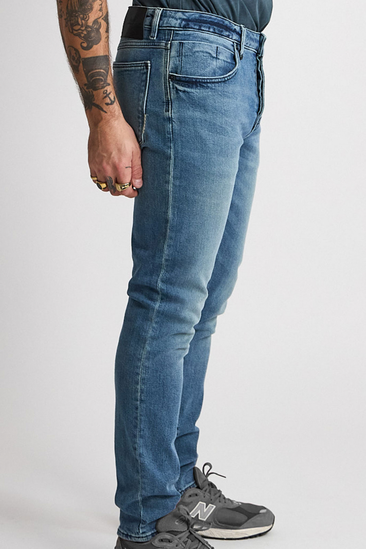 Iggy Skinny Ceremony